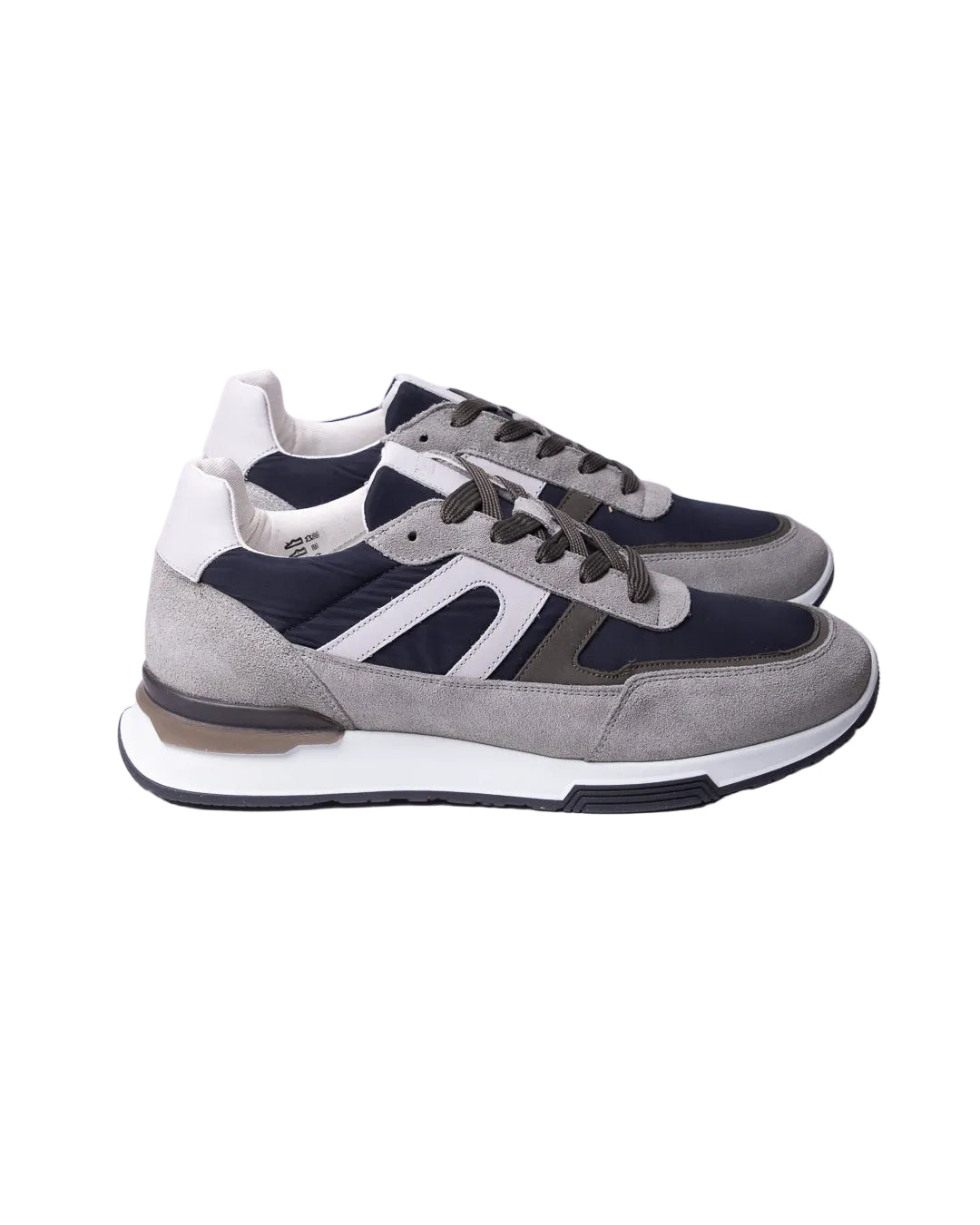 A pair of Digel men's retro running sneakers made from a mix of navy blue nylon and light grey suede panels, displayed on a clean white background. The trainers feature a color-blocked low-top design, dark grey flat laces, a thick white midsole, and a black textured rubber outsole.