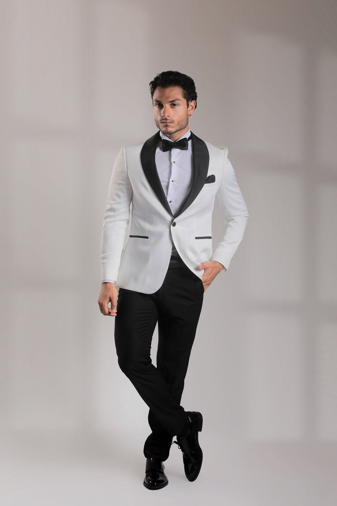 Four hands white tux