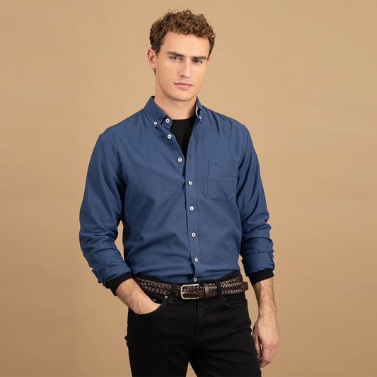 Fynch Hatton navy blue cotton shirt with chest pocket and button-down collar, front view studio photo, available at Kayagan