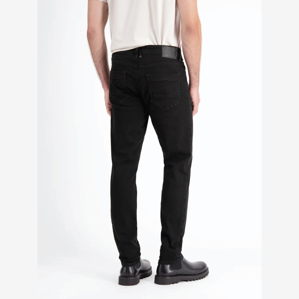 Lerros CONLIN black stretch denim jeans, slim fit 5-pocket style, front view studio photo