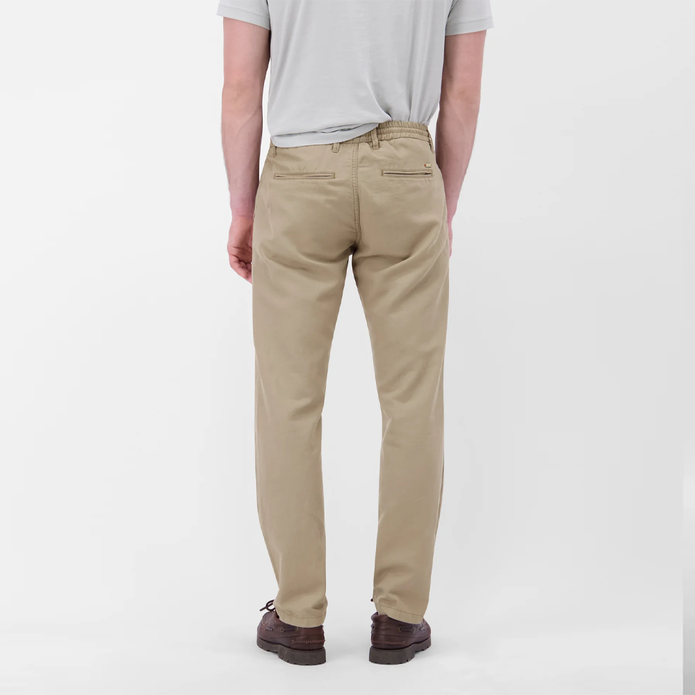 Man wearing beige Lerros lightweight chinos with drawstring waist and pleated front, front view studio photo, available at Kayagan
