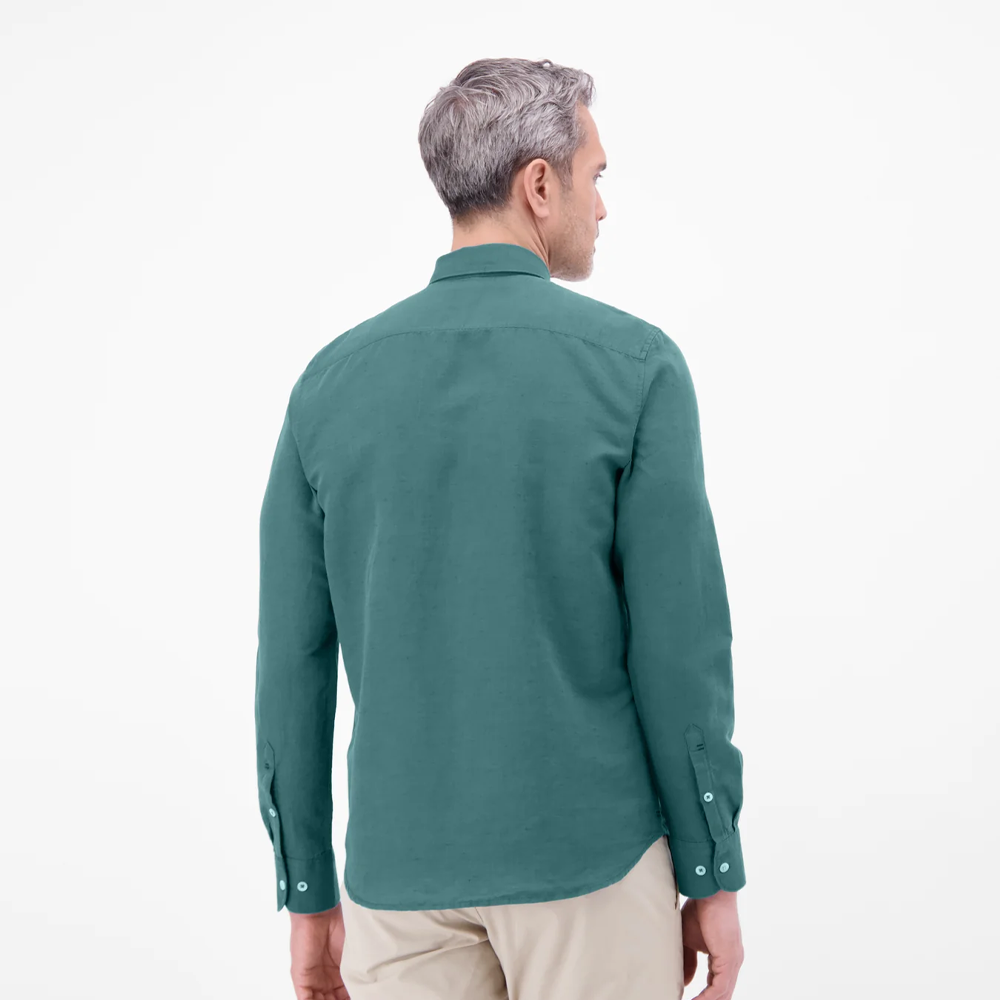 Man wearing a teal green Lerros cotton-linen blend shirt with beige chinos, front view studio photo, available at Kayagan