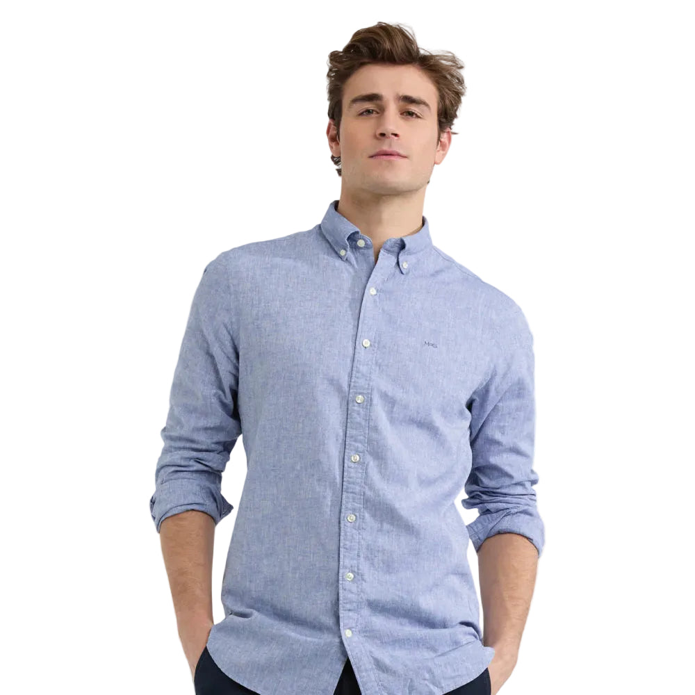 Model wearing a McGregor men's blue linen cotton button-down shirt with long sleeves and a classic collar on a white background.
