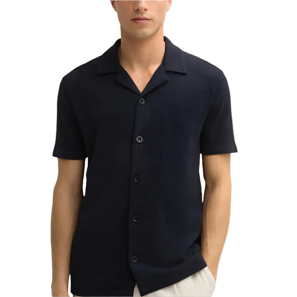 Man wearing Strellson Filip Jersey Shirt in black with camp collar and button front, Kayagan