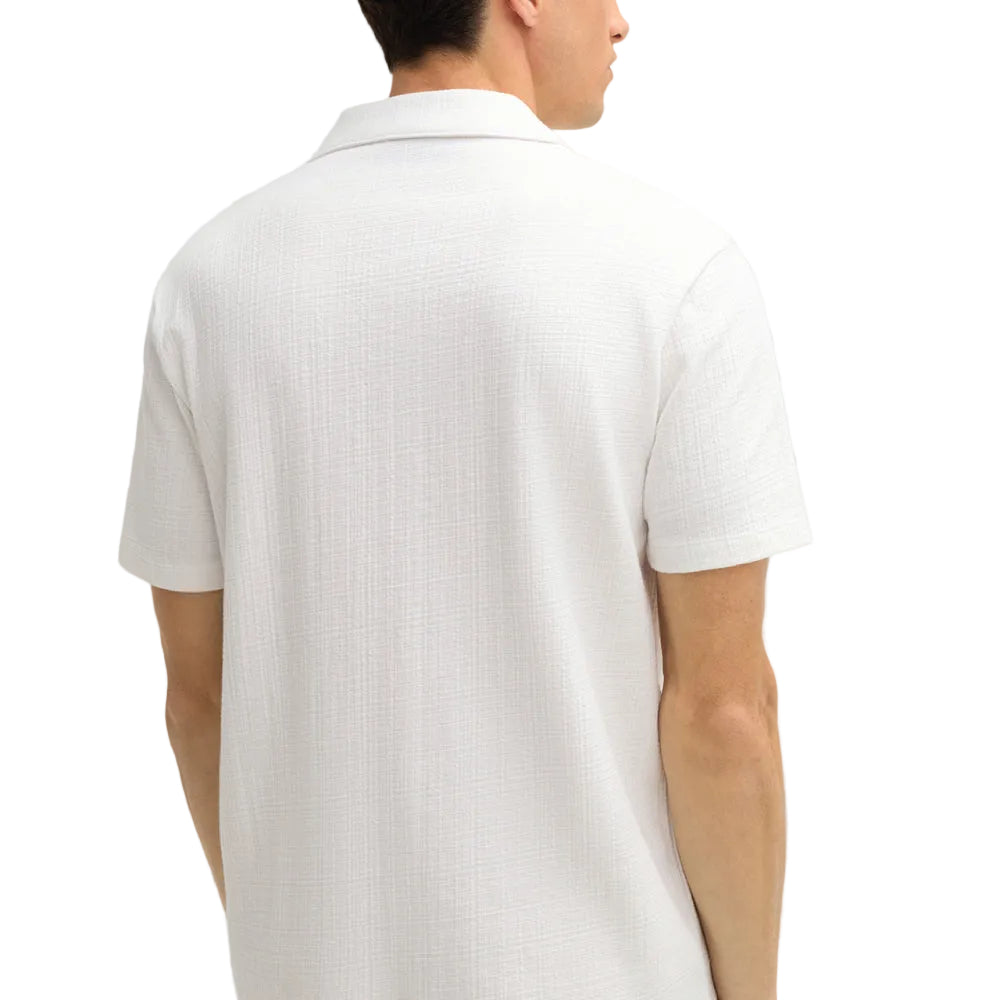 Man wearing Strellson Filip Jersey Shirt in white with camp collar and button front, Kayagan