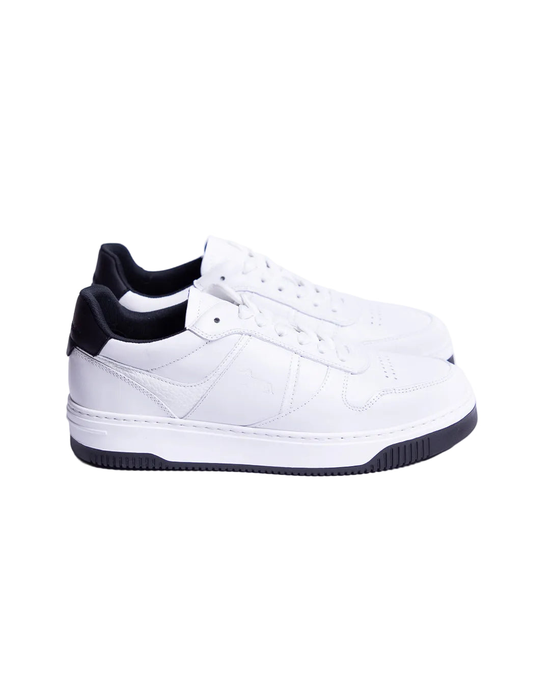 Harmont & Blaine men's white leather sneakers with navy heel detail, embroidered dachshund logo, lace-up closure, and durable rubber sole.