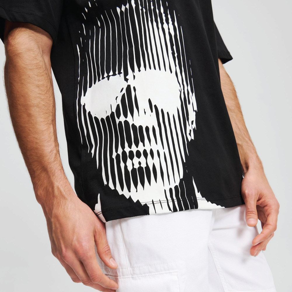 Karl Lagerfeld men's Black regular fit short sleeve T-shirt featuring a bold black graphic print and classic crew neck design.