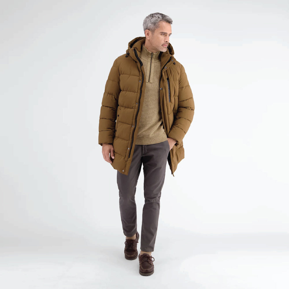 Man wearing a light coffee Lerros knitted troyer in melange look with trousers, front view studio photo, available at Kayagan
