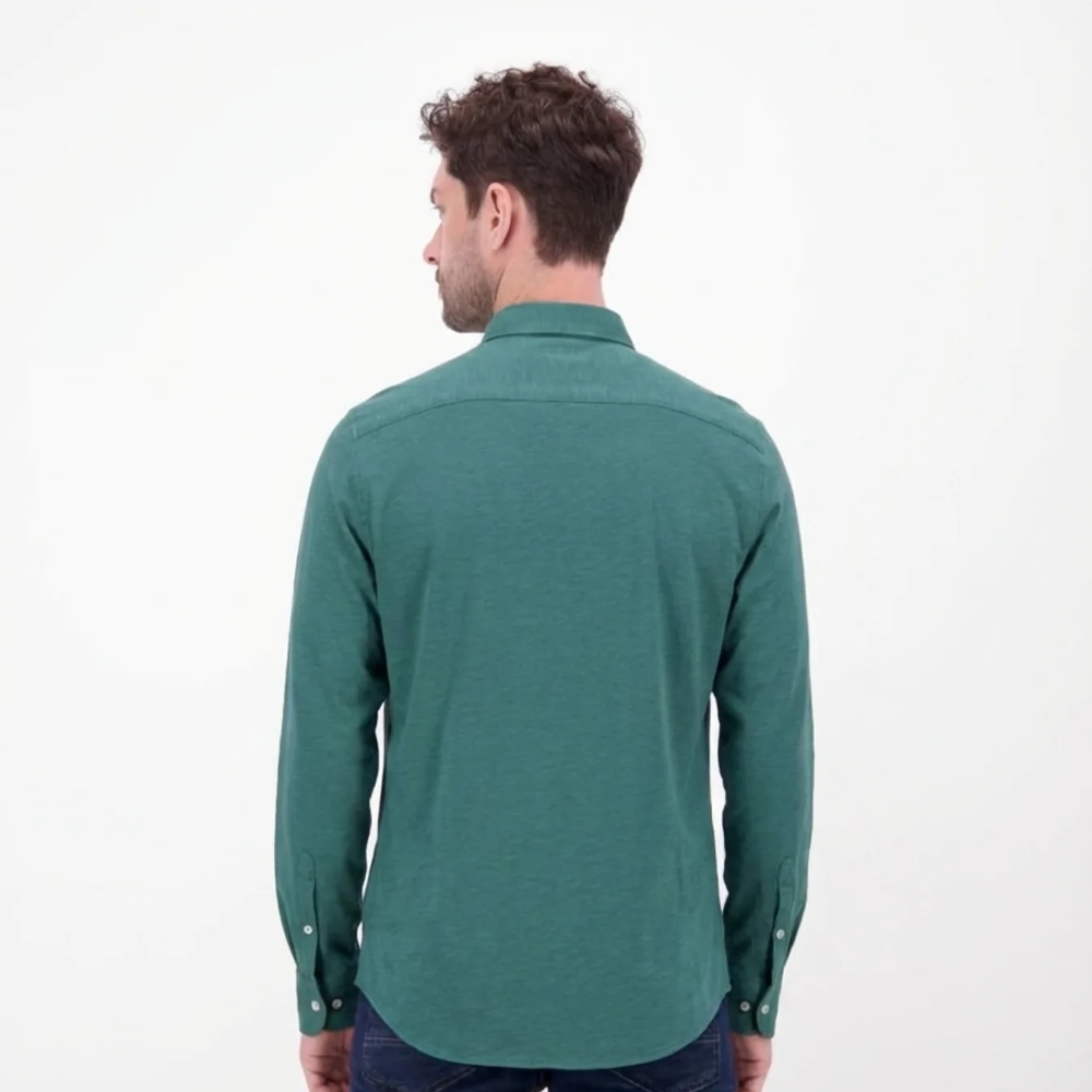 Lerros men’s long-sleeved jersey shirt with a classic collar, button closure and comfortable regular fit, available from Kayagan Lebanon.