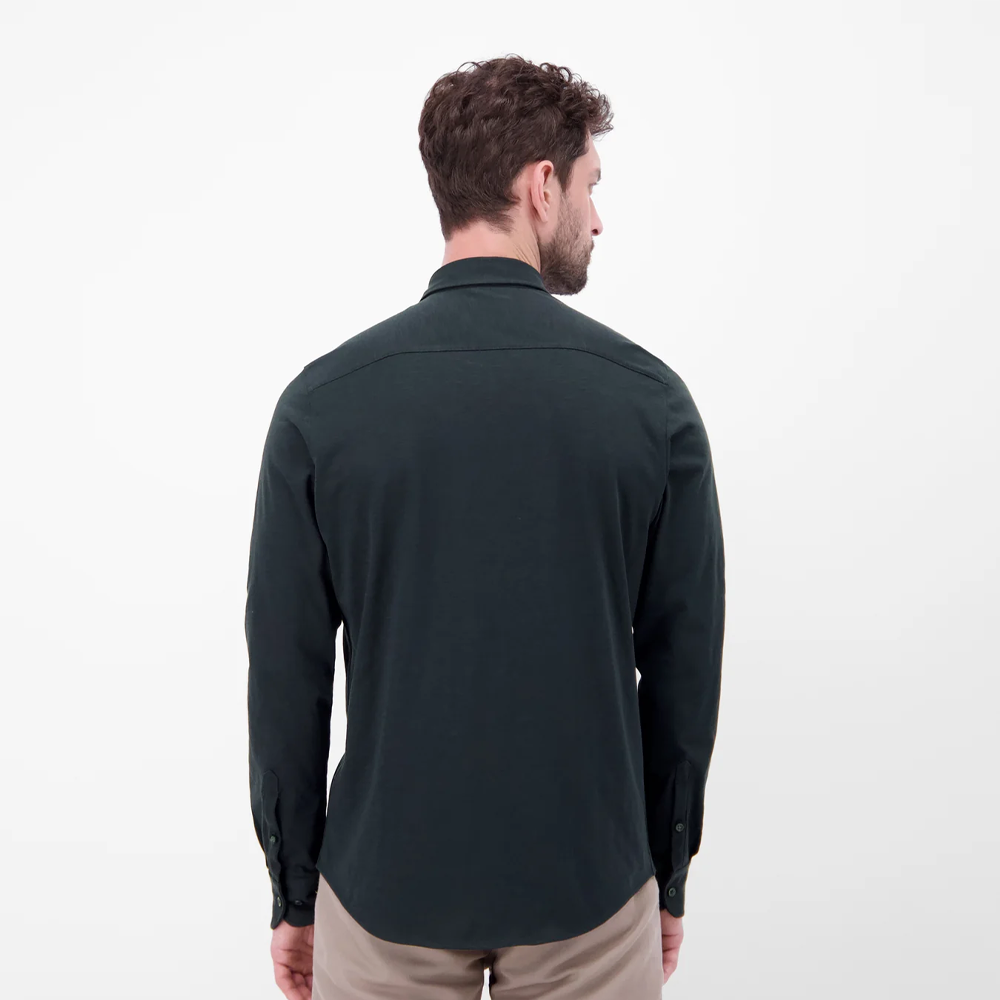 Lerros men’s long-sleeved jersey shirt with a classic collar, button closure and comfortable regular fit, available from Kayagan Lebanon.