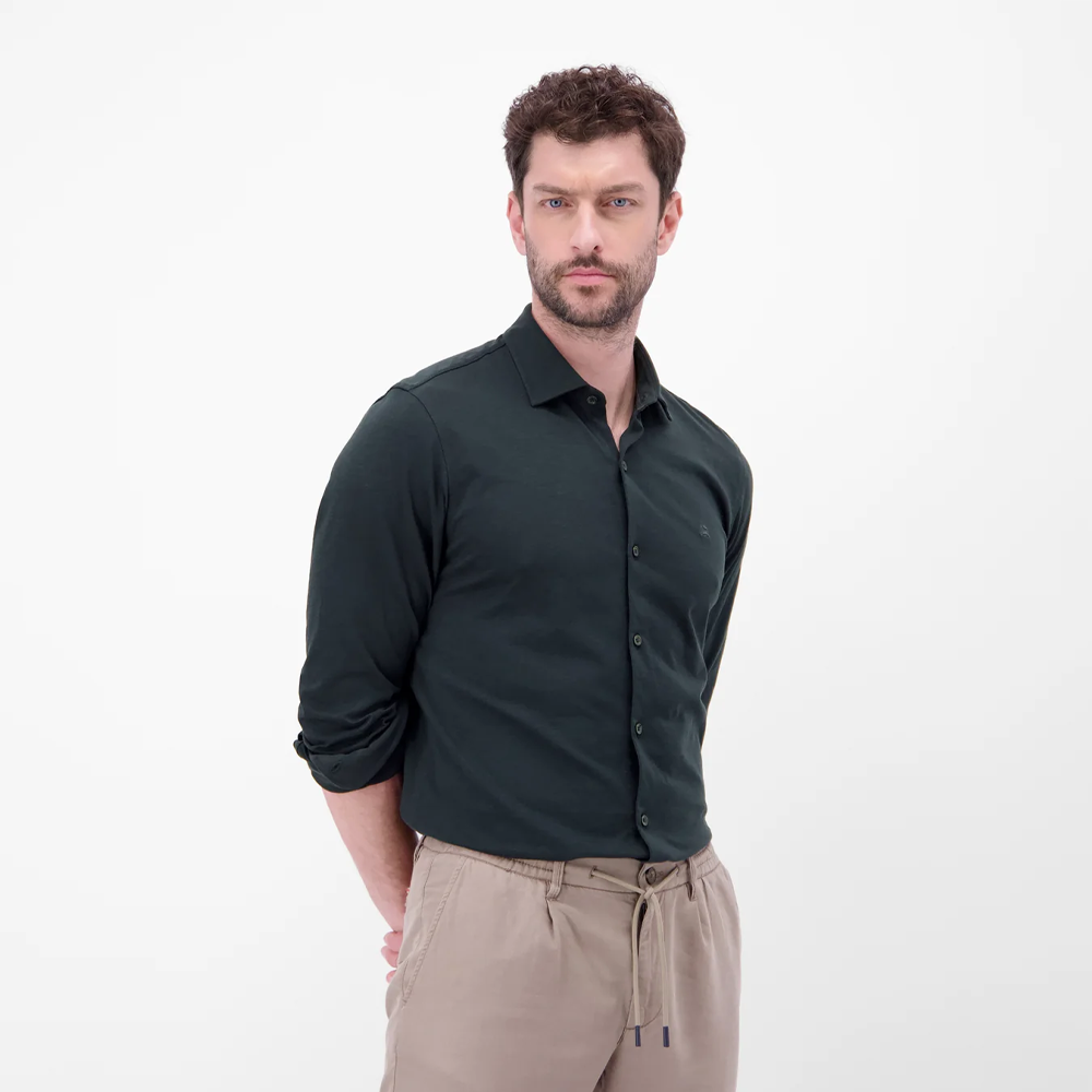 Lerros men’s long-sleeved jersey shirt with a classic collar, button closure and comfortable regular fit, available from Kayagan Lebanon.