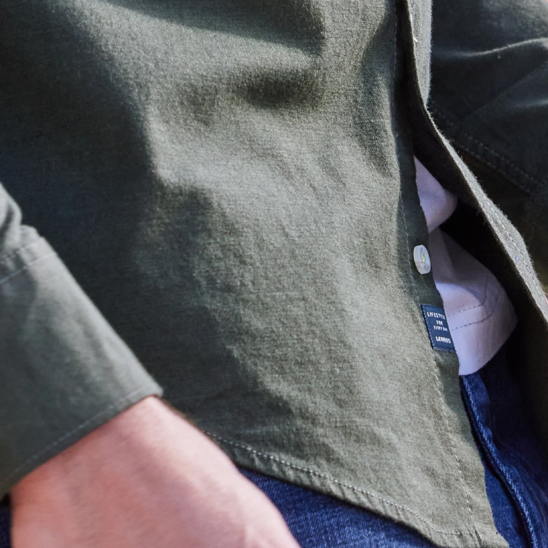 Men’s Oxford shirt with stretch content and button-down collar available at Kayagan Lebanon