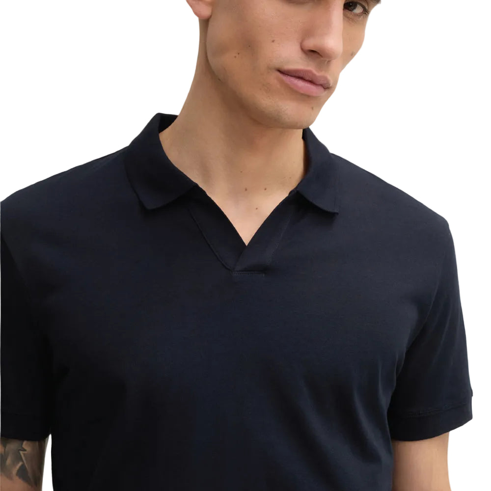 Man wearing Strellson Clark Polo Shirt in navy with buttonless johnny collar, Kayagan 