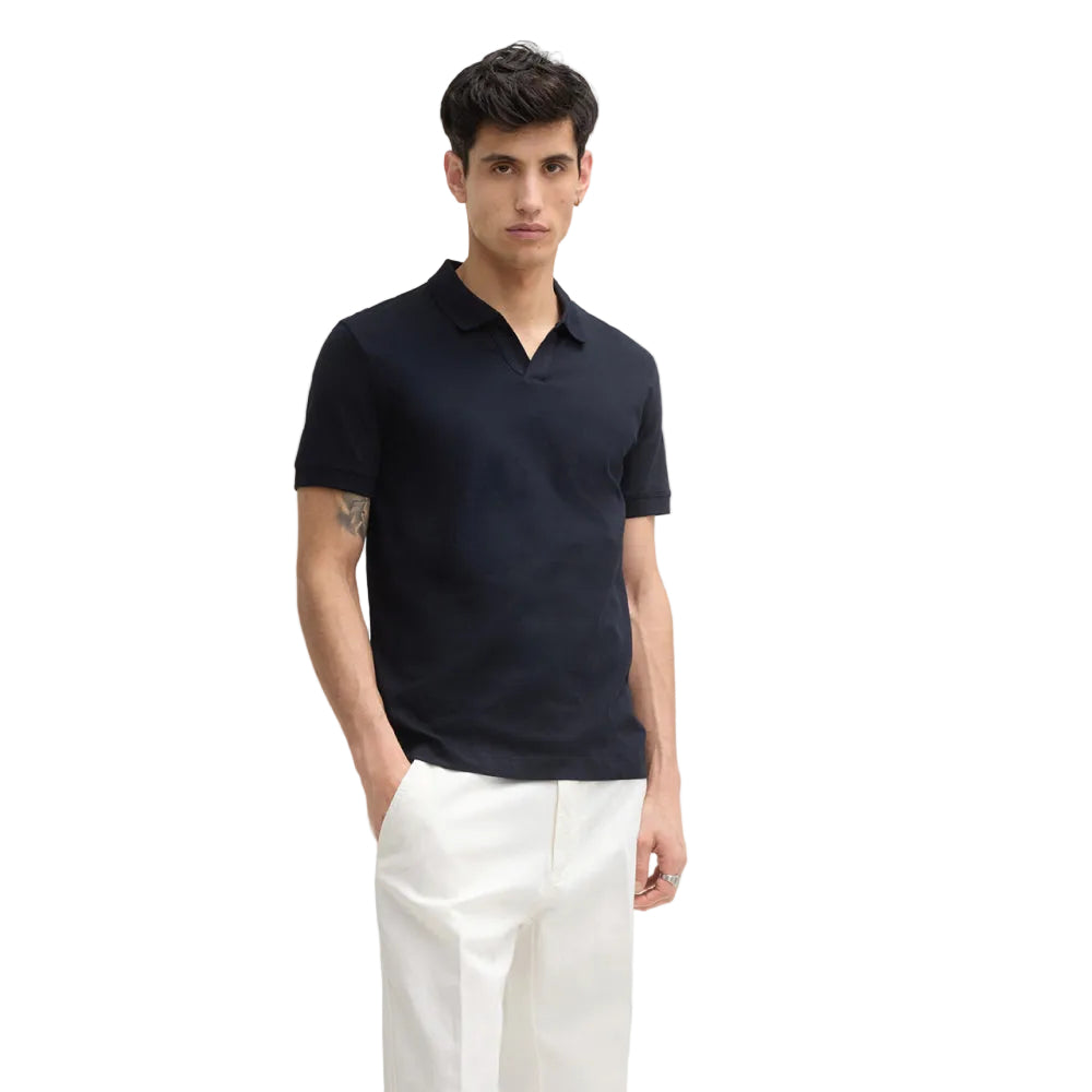 Man wearing Strellson Clark Polo Shirt in navy with buttonless johnny collar, Kayagan 