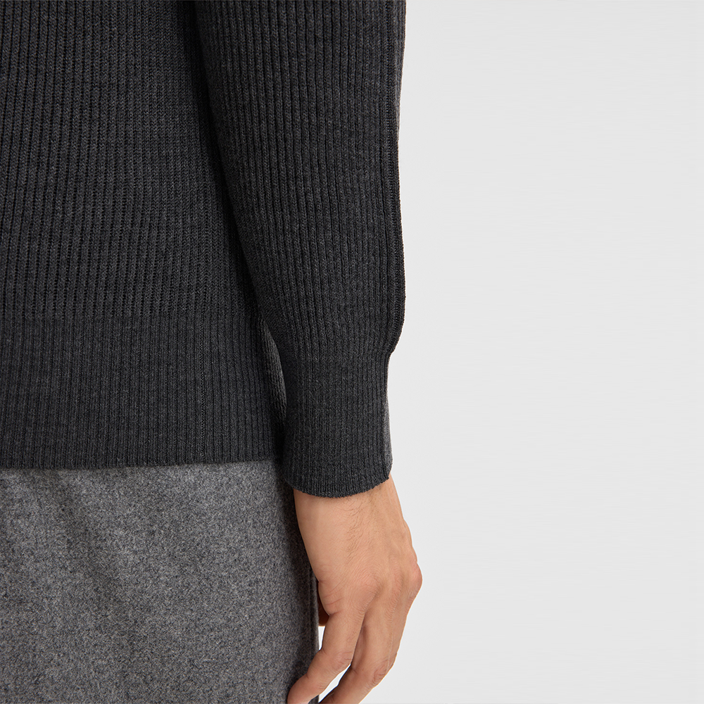 Man wearing Strellson Hamilton Roll Neck Jumper in Anthracite , gray color, turtleneck design sweater, ribbed knit, available at Kayagan