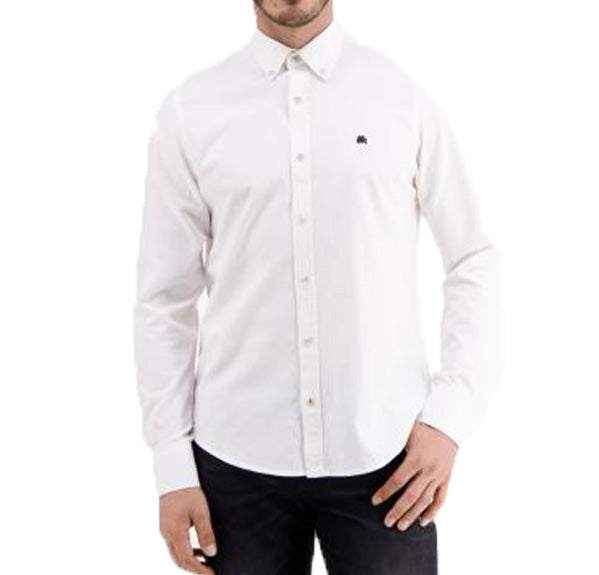 Man wearing Lerros white long sleeve button-down shirt for men with embroidered logo